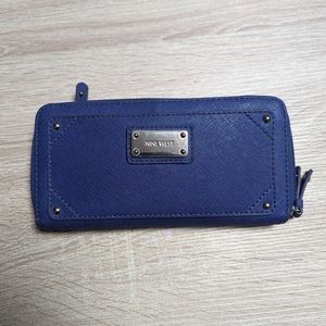 Nine West accordion zip clutch‎ wallet blue